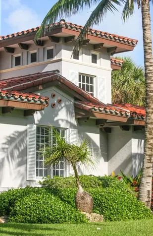398 S Beach Road Jupiter Island FL 33455