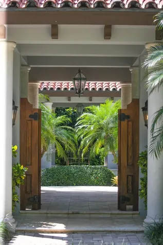398 S Beach Road Jupiter Island FL 33455