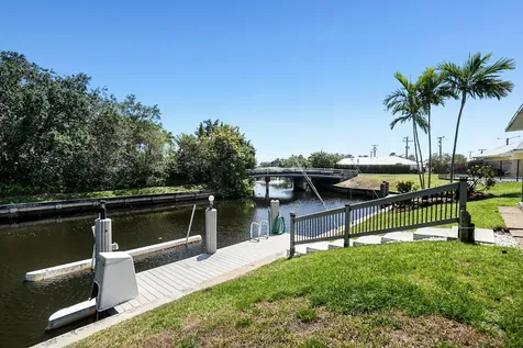 1000 Sw Mulberry Way Boca Raton FL 33486