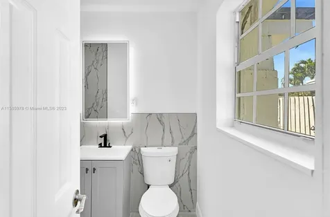 1150 Sw 46th Avenue Plantation FL 33317