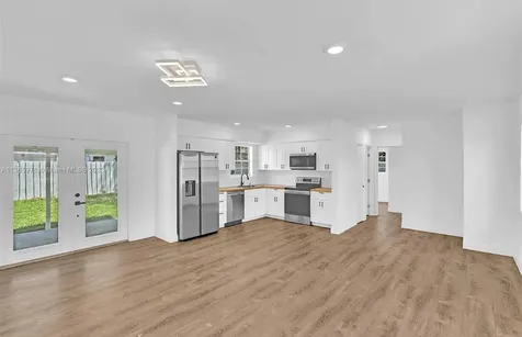 1150 Sw 46th Avenue Plantation FL 33317