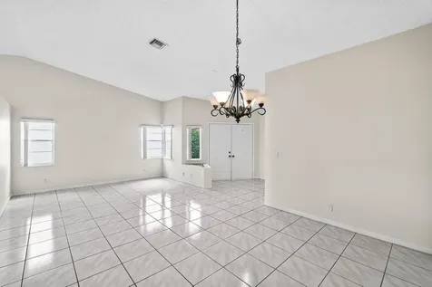 10001 Country Brook Road Boca Raton FL 33428