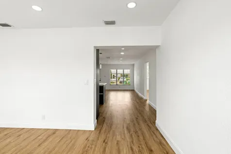 8302 Nw 59th Court Tamarac FL 33321