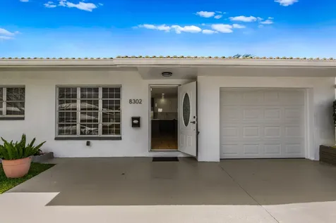 8302 Nw 59th Court Tamarac FL 33321
