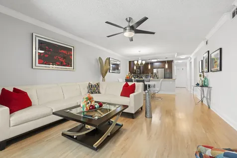 9185 Flynn Circle Boca Raton FL 33486