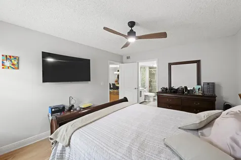 9185 Flynn Circle Boca Raton FL 33486