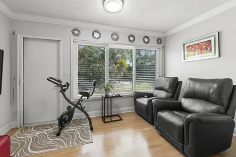 9185 Flynn Circle Boca Raton FL 33486