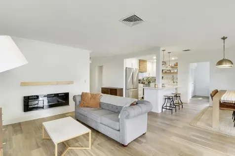 343 Yorktowne Circle Atlantis FL 33462