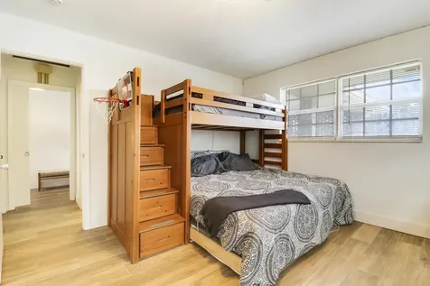 343 Yorktowne Circle Atlantis FL 33462