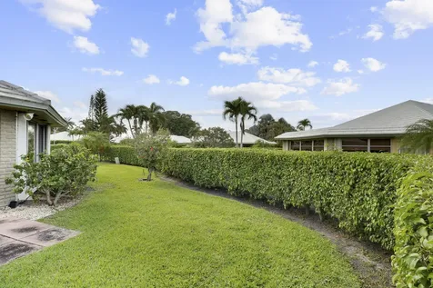 343 Yorktowne Circle Atlantis FL 33462