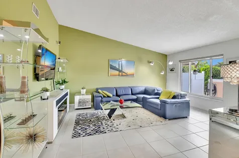 20979 Springs Terrace Boca Raton FL 33428