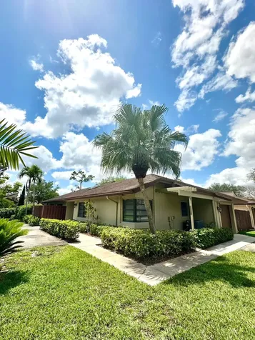 22670 Vistawood Way Boca Raton FL 33428