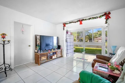 1101 Nw 58th Terrace Sunrise FL 33313