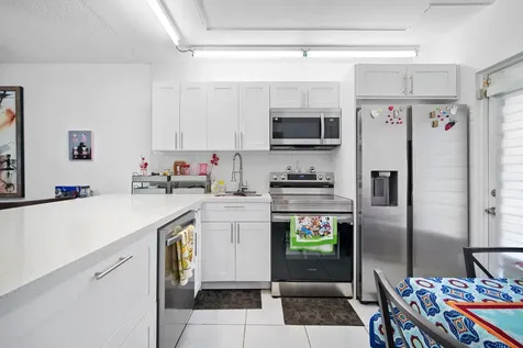 1101 Nw 58th Terrace Sunrise FL 33313