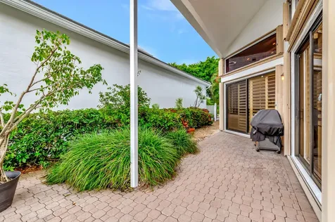 20019 Waters Edge Drive Boca Raton FL 33434