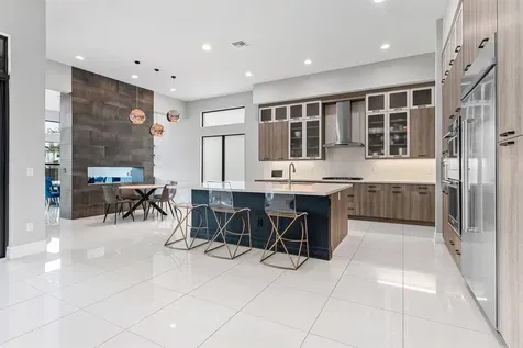 17165 Abruzzo Avenue Boca Raton FL 33496