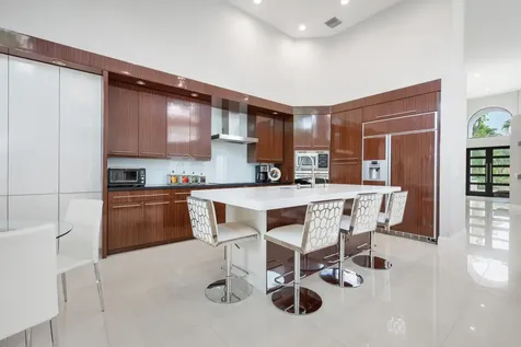 5600 Regency Circle Boca Raton FL 33496