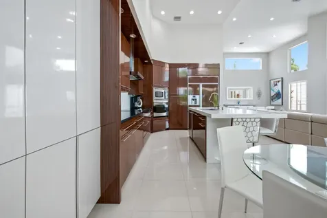 5600 Regency Circle Boca Raton FL 33496