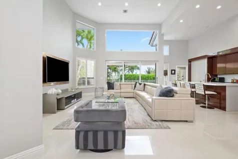 5600 Regency Circle Boca Raton FL 33496