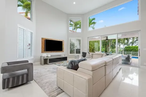 5600 Regency Circle Boca Raton FL 33496