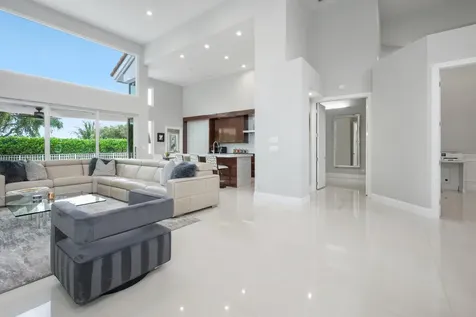 5600 Regency Circle Boca Raton FL 33496