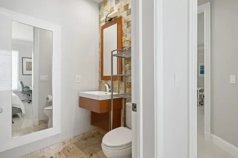 5600 Regency Circle Boca Raton FL 33496