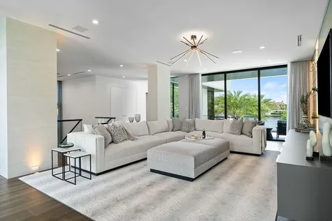 372 E Alexander Palm Road Boca Raton FL 33432