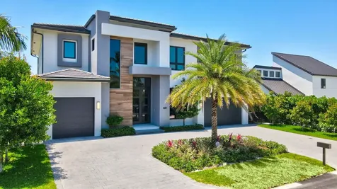 660 Ne 29th Place Boca Raton FL 33431