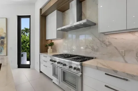 660 Ne 29th Place Boca Raton FL 33431