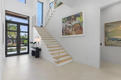 660 Ne 29th Place Boca Raton FL 33431