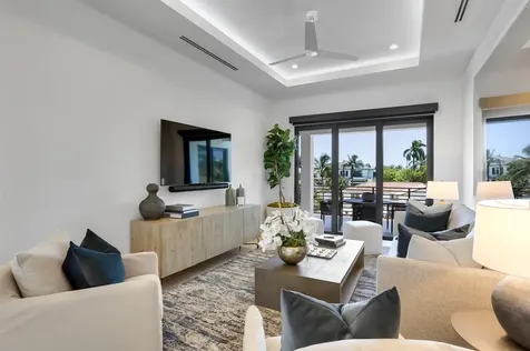 660 Ne 29th Place Boca Raton FL 33431