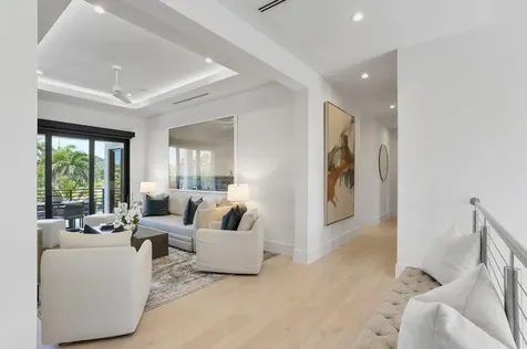 660 Ne 29th Place Boca Raton FL 33431