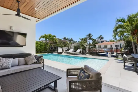 660 Ne 29th Place Boca Raton FL 33431