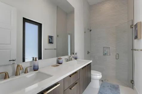 660 Ne 29th Place Boca Raton FL 33431