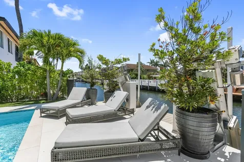 660 Ne 29th Place Boca Raton FL 33431