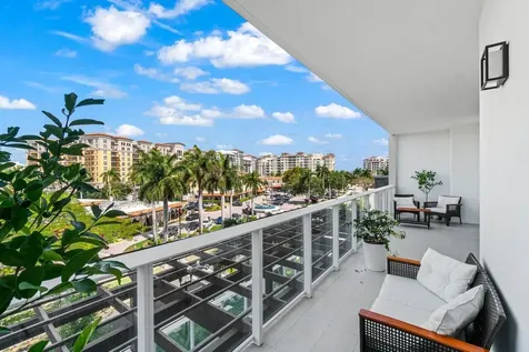 220 Se Mizner Boulevard Boca Raton FL 33432