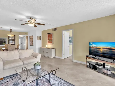 2717 Florida Boulevard Delray Beach FL 33483