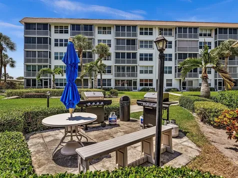 2717 Florida Boulevard Delray Beach FL 33483