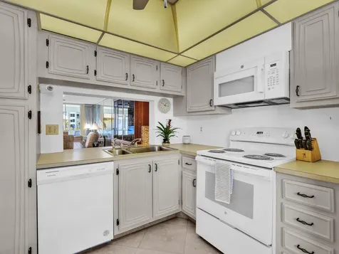 2717 Florida Boulevard Delray Beach FL 33483