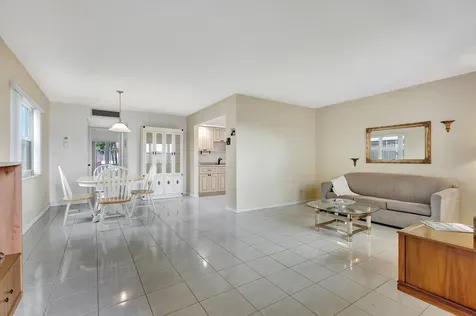 161 Normandy Delray Beach FL 33484