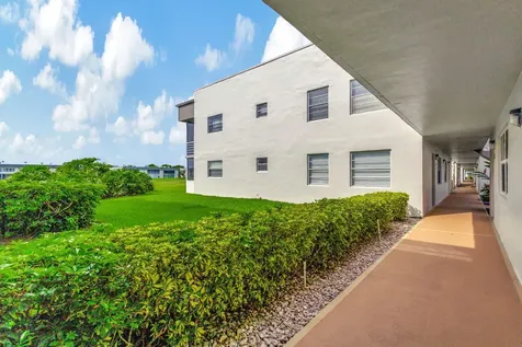 161 Normandy Delray Beach FL 33484