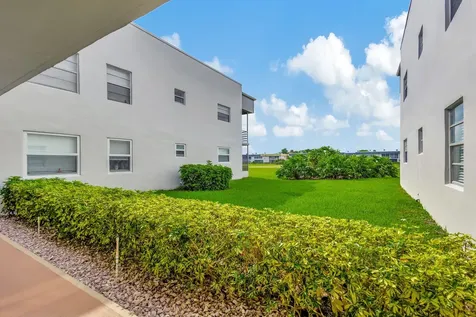 161 Normandy Delray Beach FL 33484