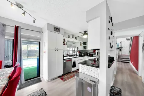 3750 Nw 73rd Way Coral Springs FL 33065