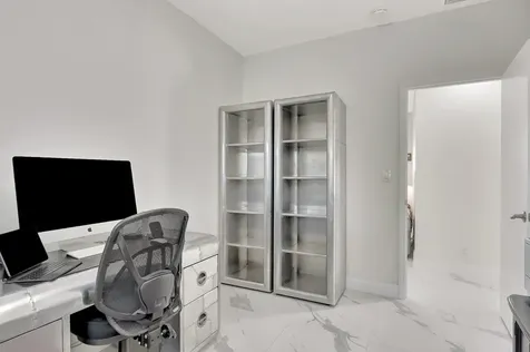 299 Nw 10th Court Boca Raton FL 33486