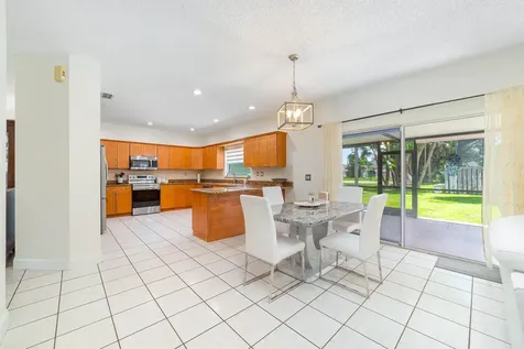 21320 Sawmill Court Boca Raton FL 33498