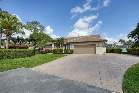 109 Westwood Court Atlantis FL 33462
