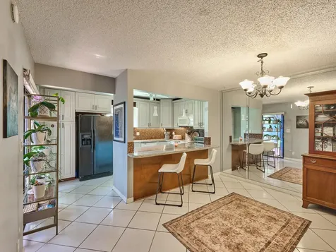1251 S Federal Highway Boca Raton FL 33432