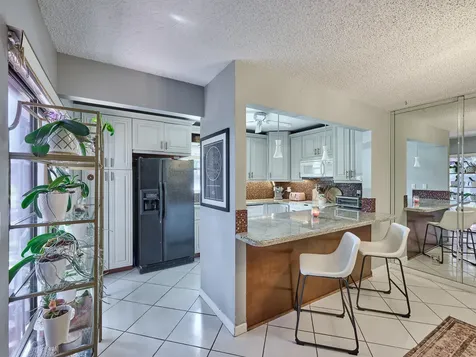 1251 S Federal Highway Boca Raton FL 33432