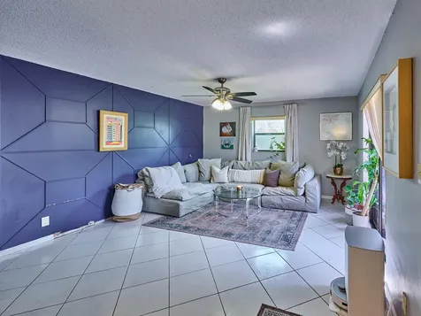 1251 S Federal Highway Boca Raton FL 33432