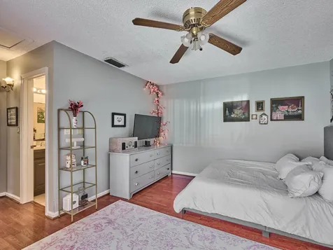 1251 S Federal Highway Boca Raton FL 33432